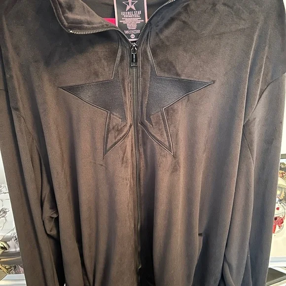 Jeffree Star Black Velour Jacket with Star Design NWOT - Picture 4 of 7